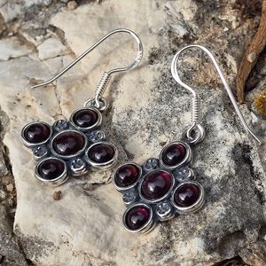 PRAGA, medieval earrings with garnets, silver 925/1000