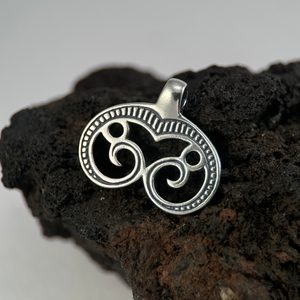 GREAT MORAVIA LUNULA, silver pendant