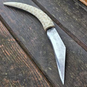 Ulfhednar, forged knife, engraved handle