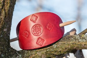 GOTHICA, leather Hair Brooch red