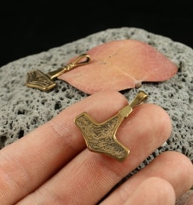 ROLF, THOR'S HAMMER, BRONZE - PENDANTS, NECKLACES{% if kategorie.adresa_nazvy[0] != zbozi.kategorie.nazev %} - JEWELLERY - BRONZE, ZINC{% endif %}