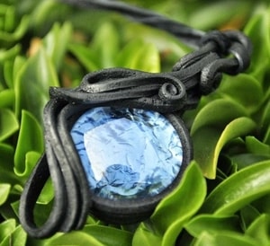 BLUE GLASS PENDANT - PIERRES ET FANTASY{% if kategorie.adresa_nazvy[0] != zbozi.kategorie.nazev %} - BIJOUTERIE{% endif %}