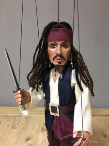 PIRATE, Marionette