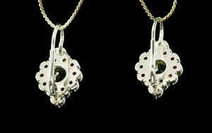 SIBILA, earrings, moldavite, garnet, silver
