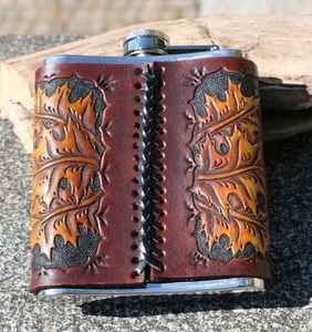 HIP FLASK, GROMOVITI ZNACI - BOTTLES, HIP FLASKS{% if kategorie.adresa_nazvy[0] != zbozi.kategorie.nazev %} - LEATHER PRODUCTS{% endif %}