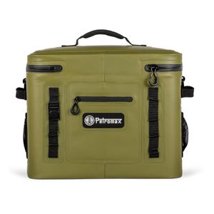 PETROMAX COOLER BAG 22 LITRE, OLIVE - BUSHCRAFT{% if kategorie.adresa_nazvy[0] != zbozi.kategorie.nazev %} - BUSHCRAFT, LIVING HISTORY, CRAFTS{% endif %}