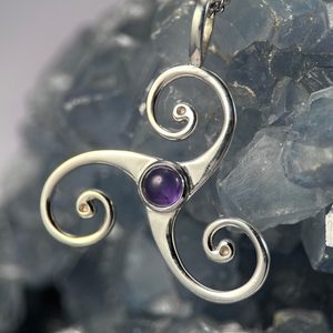 Celtic triskel, pendant, amethyst, silver 925/1000