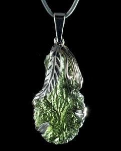 LUTETIA - MOLDAVITE, STERLING SILVER PENDANT - MOLDAVITES, CZECH{% if kategorie.adresa_nazvy[0] != zbozi.kategorie.nazev %} - SILVER JEWELLERY{% endif %}