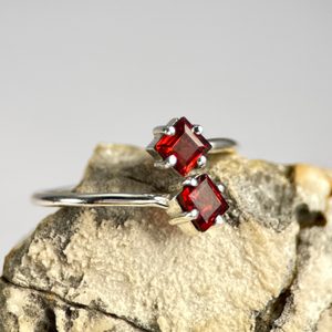 GORDICA, bague, grenat argent 925/1000