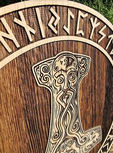 THOR'S HAMMER WALL DECORATION 45CM OAK - WOODEN STATUES, PLAQUES, BOXES{% if kategorie.adresa_nazvy[0] != zbozi.kategorie.nazev %} - WOOD{% endif %}