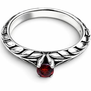 Silberring Lorbeerkranz mit Granat, Ag 925