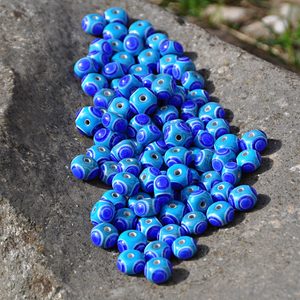 Perle celtique en verre à décor oculé, Moravie, réplique, Hallstatt