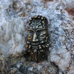 OAK GREEN MAN, ZINC PENDANT ANT. BRASS - CELTIC PENDANTS{% if kategorie.adresa_nazvy[0] != zbozi.kategorie.nazev %} - JEWELLERY - BRONZE, ZINC{% endif %}