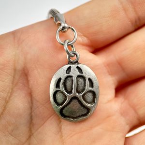 Wolf track keyring, zinc antique silver