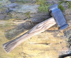 MARTEAU DE FORGE, MODÈLE HOLI 1 - OUTILS DE FORGERON, MARTEAUX{% if kategorie.adresa_nazvy[0] != zbozi.kategorie.nazev %} - BUSHCRAFT, RECONSTITUTION, ACCESSOIRE{% endif %}