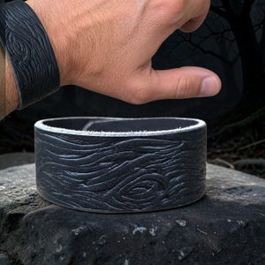 Lederarmband Crann Dubh – Schwarze Baumrinde