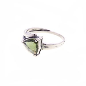 MOLDAVITE RING, TRILLION CUT, STERLING SILVER - MOLDAVITES, CZECH{% if kategorie.adresa_nazvy[0] != zbozi.kategorie.nazev %} - SILVER JEWELLERY{% endif %}