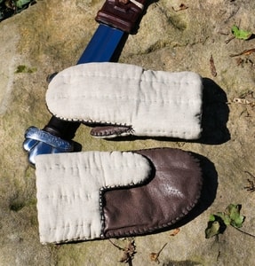 PADDED GAUNTLETS - CLOTHING FOR MEN{% if kategorie.adresa_nazvy[0] != zbozi.kategorie.nazev %} - SCHUHE, KLEIDUNG{% endif %}