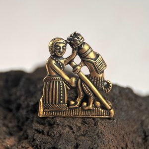 Coronation by Phallus, medieval pilgrim brooch, bronze