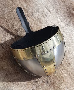 Spangenhelm V-VI century