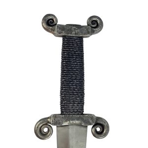 Glas Gaibhnenn, Celtic dagger/sword