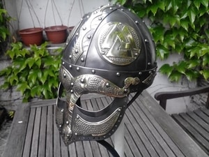 MIDGARDSORMR, CASQUE À LUNETTES DE STYLE VIKING - CASQUES VIKINGS ET À NASALE{% if kategorie.adresa_nazvy[0] != zbozi.kategorie.nazev %} - ARMURES ET BOUCLIERS{% endif %}