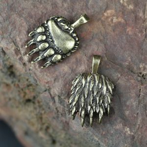 BEAR PAW PENDANT, ZINC, ANTIQUE BRASS - ALL PENDANTS, OUR PRODUCTION{% if kategorie.adresa_nazvy[0] != zbozi.kategorie.nazev %} - JEWELLERY - BRONZE, ZINC{% endif %}