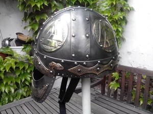 MIDGARDSORMR, CASQUE À LUNETTES DE STYLE VIKING - CASQUES VIKINGS ET À NASALE{% if kategorie.adresa_nazvy[0] != zbozi.kategorie.nazev %} - ARMURES ET BOUCLIERS{% endif %}