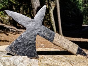 CRUSADER THROWING AXE