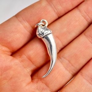 WOLF CLAW, pendant, sterling silver