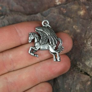 PEGASUS, PENDANT, ZINC ANTIQUE SILVER - ALL PENDANTS, OUR PRODUCTION{% if kategorie.adresa_nazvy[0] != zbozi.kategorie.nazev %} - JEWELLERY - BRONZE, ZINC{% endif %}