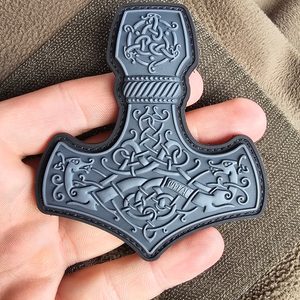 ÉCUSSON DU MARTEAU DE THOR - PATCHES MILITAIRES{% if kategorie.adresa_nazvy[0] != zbozi.kategorie.nazev %} - BUSHCRAFT{% endif %}