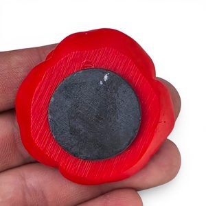 Poppy magnet
