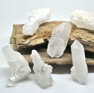 MOUNTAIN CRYSTAL, DRUSE - DECORATIVE MINERALS AND ROCKS{% if kategorie.adresa_nazvy[0] != zbozi.kategorie.nazev %} - MOLDAVITES, MINERALS, FOSSILS{% endif %}