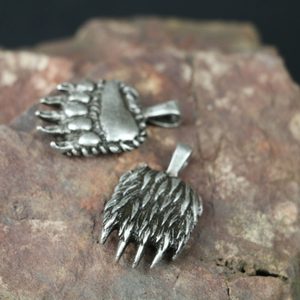 BEAR PAW PENDANT, ZINC, ANTIQUE SILVER - ALL PENDANTS, OUR PRODUCTION{% if kategorie.adresa_nazvy[0] != zbozi.kategorie.nazev %} - JEWELLERY - BRONZE, ZINC{% endif %}