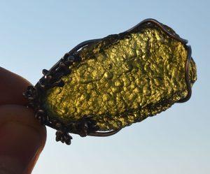 LARRISA, CZECH MOLDAVITE STERLING SILVER PENDANT - MOLDAVITES, CZECH{% if kategorie.adresa_nazvy[0] != zbozi.kategorie.nazev %} - SILVER JEWELLERY{% endif %}