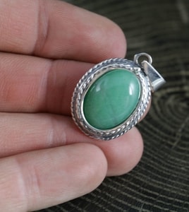 AGATE - GREEN, SILVER PENDANT - PENDANTS WITH GEMSTONES, SILVER{% if kategorie.adresa_nazvy[0] != zbozi.kategorie.nazev %} - SILVER JEWELLERY{% endif %}