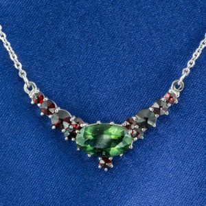 AILIS, silver necklace, moldavite, garnet