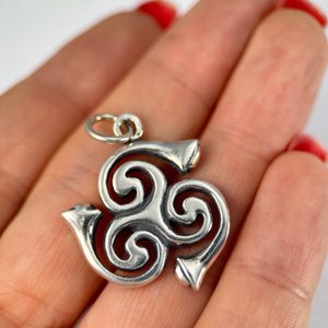 Lateinischer Triskel, Anhänger, Silber 925