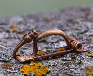 ANCIENT FIBULA, BROOCH  III. - COSTUME BROOCHES, FIBULAE{% if kategorie.adresa_nazvy[0] != zbozi.kategorie.nazev %} - JEWELLERY - BRONZE, ZINC{% endif %}