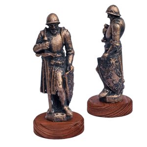 Knight with a sword, miniature