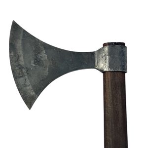 DANAX, hache à deux mains