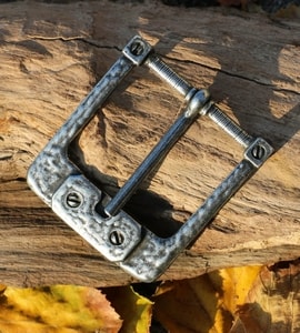 INDUSTRIAL, BELT BUCKLE - BELT ACCESSORIES{% if kategorie.adresa_nazvy[0] != zbozi.kategorie.nazev %} - LEATHER PRODUCTS{% endif %}