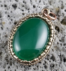 AGATE, VERT, BRONZE, PENDENTIF - OBJETS EN BRONZE{% if kategorie.adresa_nazvy[0] != zbozi.kategorie.nazev %} - BIJOUTERIE{% endif %}