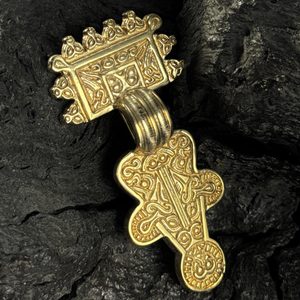 Broche anglo-saxonne, VIe siècle, réplique