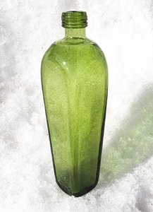 GLASS CARAFE FOR OIL - HISTORICAL GLASS{% if kategorie.adresa_nazvy[0] != zbozi.kategorie.nazev %} - CERAMICS, GLASS{% endif %}