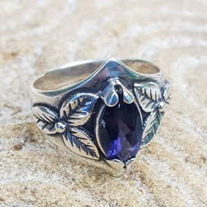 SHAMROCK, ring, iolite, sterling silver