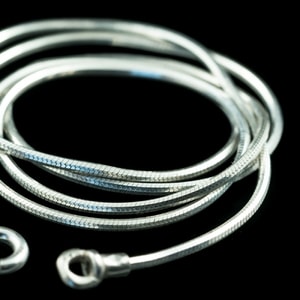 SOLID, SILVER NECK CHAIN - CORDS, BOXES, CHAINS{% if kategorie.adresa_nazvy[0] != zbozi.kategorie.nazev %} - JEWELLERY - BRONZE, ZINC{% endif %}