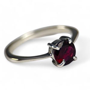 OCULAR, Silberring mit Granat