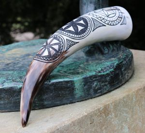 SLAVIJA, SLAVIC DRINKING HORN 0.4 L - DRINKING HORNS{% if kategorie.adresa_nazvy[0] != zbozi.kategorie.nazev %} - HORN PRODUCTS{% endif %}